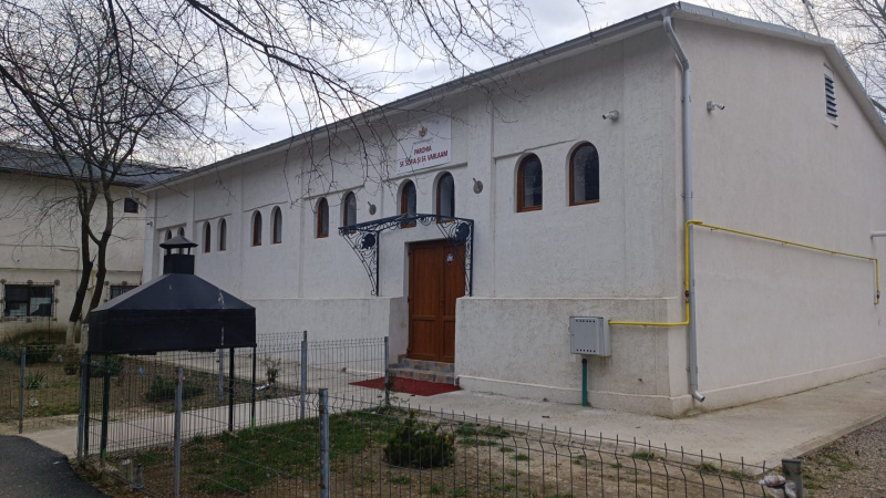 File:Biserica Sf Sofia Varlaam.jpg