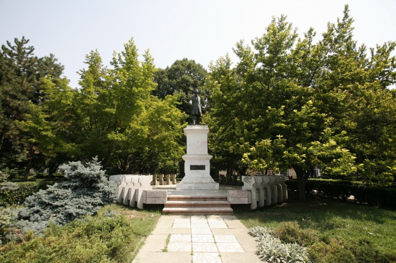 File:Negri.jpg